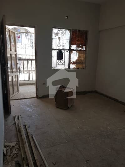 گلشنِ اقبال - بلاک 11 گلشنِ اقبال,گلشنِ اقبال ٹاؤن,کراچی میں 2 کمروں کا 4 مرلہ فلیٹ 78.0 لاکھ میں برائے فروخت۔