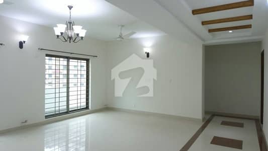 12 Marla 4 Bed Flat For Rent In Askari 11 Lahore