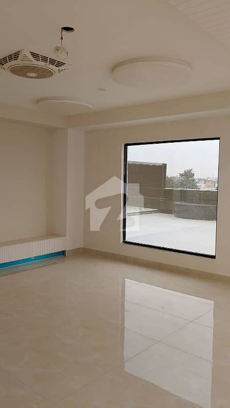 OFFICE FOR RENT / (TOP ROOF ) OFFICE FOR RENT / (TOP ROOF )