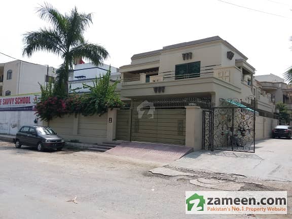 House For Sale Semi Commercial Property On 50ft Road