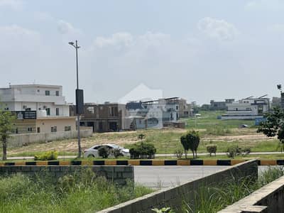 6.6 Marla Residential Plot For Sale Very Unique Size 33x50 Available In Mumtaz City