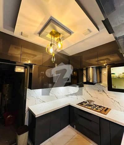 FLAT AVAILABLE FOR RENT IN HIGH-RISE