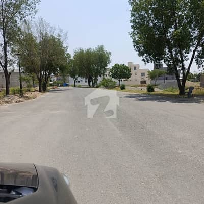 لیک سٹی ۔ سیکٹر ایم ۔ 2 لیک سٹی,رائیونڈ روڈ,لاہور میں 1 کنال رہائشی پلاٹ 3.9 کروڑ میں برائے فروخت۔ لیک سٹی ۔ سیکٹر ایم ۔ 2 لیک سٹی,رائیونڈ روڈ,لاہور میں 1 کنال رہائشی پلاٹ 3.9 کروڑ میں برائے فروخت۔