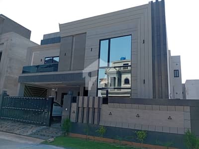 فارمانئیٹس ہاؤسنگ سکیم لاہور میں 5 کمروں کا 10 مرلہ مکان 3.9 کروڑ میں برائے فروخت۔ فارمانئیٹس ہاؤسنگ سکیم لاہور میں 5 کمروں کا 10 مرلہ مکان 3.9 کروڑ میں برائے فروخت۔