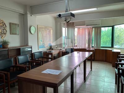 OFFICE FOR RENT IN F-8