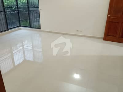 DEFANCE PHASE 4 1 KANAL HOUSE FOR RENT