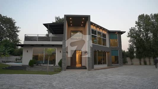 24 Kanal Luxury Double-Unit Farmhouse for Sale in Spring Meadows, Bedian Road