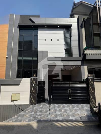 5 Marla Brand New House Available For Sale In M-7A Lake City Lahore.