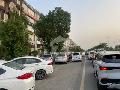ڈی ایچ اے فیز 6 - مین بلیوارڈ ڈی ایچ اے فیز 6,ڈیفنس (ڈی ایچ اے),لاہور میں 4 مرلہ Studio عمارت 20.5 کروڑ میں برائے فروخت۔ ڈی ایچ اے فیز 6 - مین بلیوارڈ ڈی ایچ اے فیز 6,ڈیفنس (ڈی ایچ اے),لاہور میں 4 مرلہ Studio عمارت 20.5 کروڑ میں برائے فروخت۔