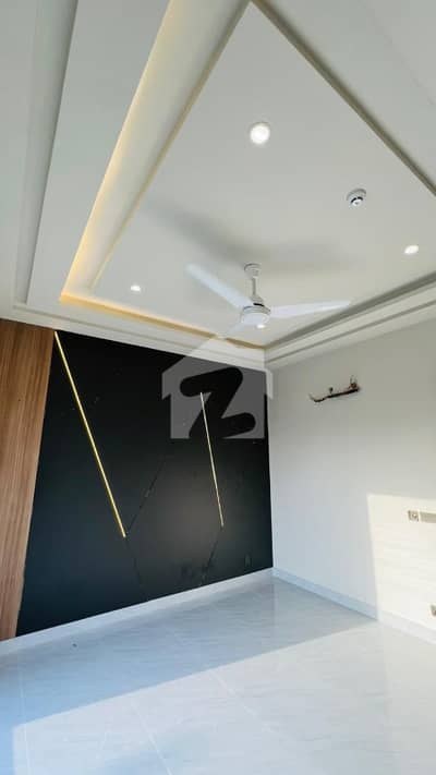 5 MARLA 3 BEDROOMS HOUSE AVAILABLE FOR SALE IN DHA 9 TOWN