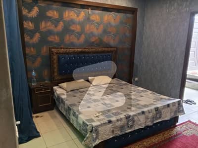 ڈی ایچ اے فیز 5 - بلاک ایل فیز 5,ڈیفنس (ڈی ایچ اے),لاہور میں 1 کمرے کا 10 مرلہ کمرہ 40.0 ہزار میں کرایہ پر دستیاب ہے۔