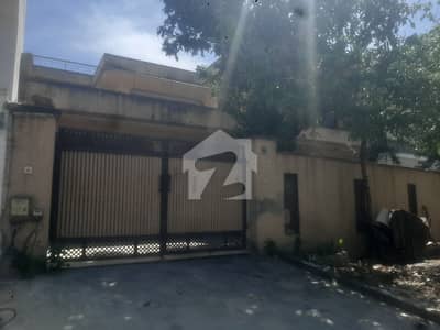 جی ۔ 9/1 جی ۔ 9,اسلام آباد میں 5 کمروں کا 14 مرلہ مکان 9.5 کروڑ میں برائے فروخت۔