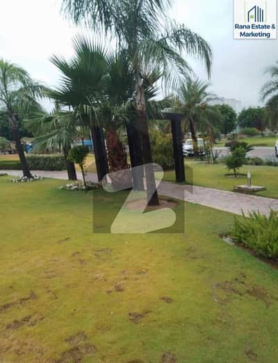 10 Marla Sun Face Good Location Possession Plot