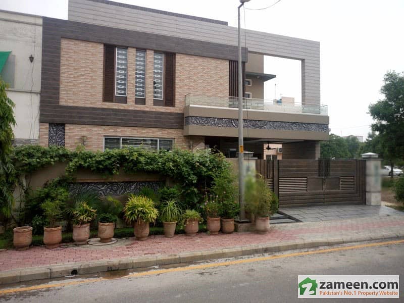 House For Sale At Good Location Bahria Town Gulbahar Block, Bahria