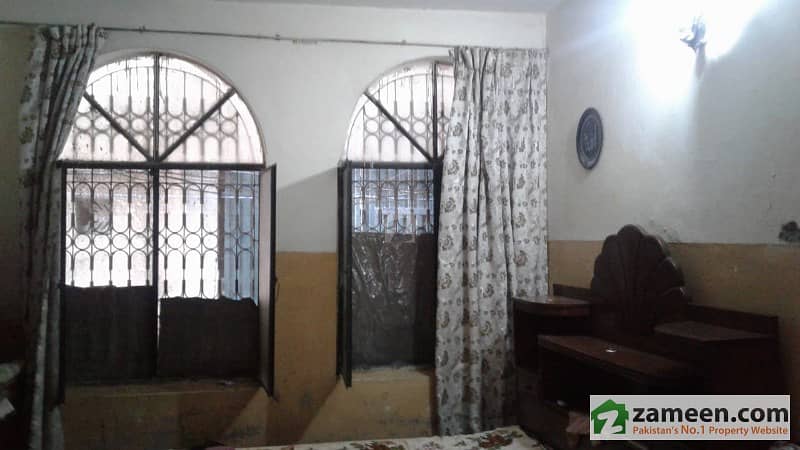 3 Marla Double Storey House With Shops On Murree Road