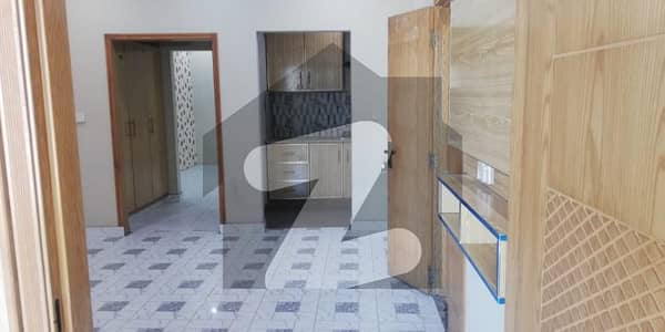 4 Marla Flat Available For Rent