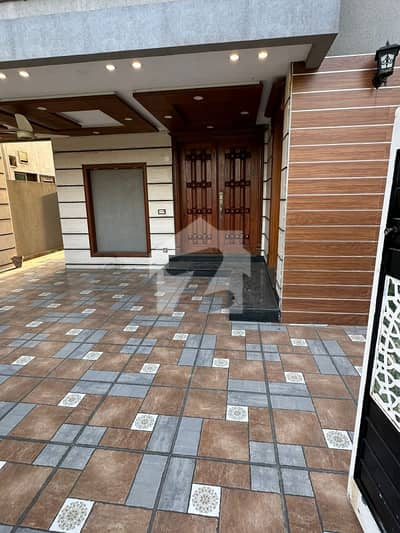 10 Marla Used House Full Renovated Like Brand New Available In Sector C Bahria Town Lahore 10 Marla Used House Full Renovated Like Brand New Available In Sector C Bahria Town Lahore