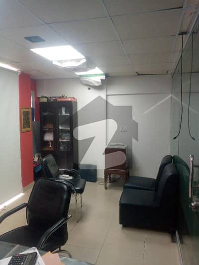 بخاری کمرشل ایریا ڈی ایچ اے فیز 6,ڈی ایچ اے ڈیفینس,کراچی میں 5 مرلہ Studio دفتر 1.6 لاکھ میں کرایہ پر دستیاب ہے۔
