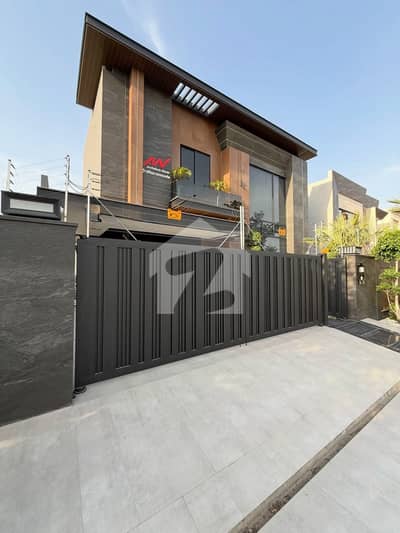 Owner Needy Verified Price ( Near Dha Raya And Park And Mosque ) Owner Needy Verified Price ( Near Dha Raya And Park And Mosque )
