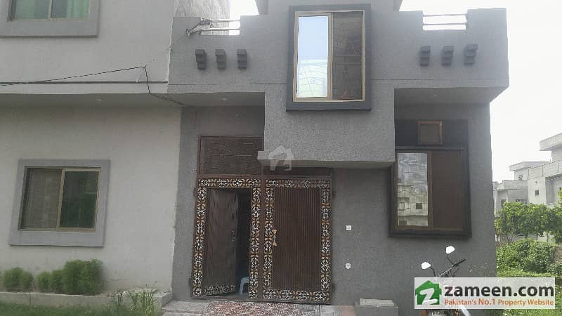 علی عالم گاڈرن لاہور میں 2 کمروں کا 3 مرلہ مکان 42 لاکھ میں برائے فروخت۔