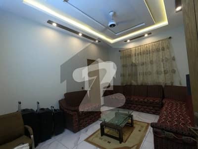 سکیم 33 کراچی میں 11 کمروں کا 10 مرلہ مکان 6.25 کروڑ میں برائے فروخت۔