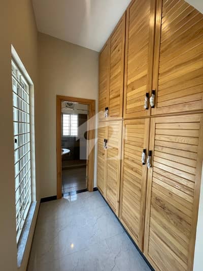 10 Marla Modern House Available For Sale In Bahria Enclave Islamabad.