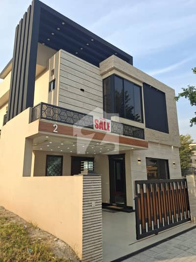 Bahria Town Rwp / Isb Phase8 Lake View Block 10Marla Brand New Double Storey House Available for Sale