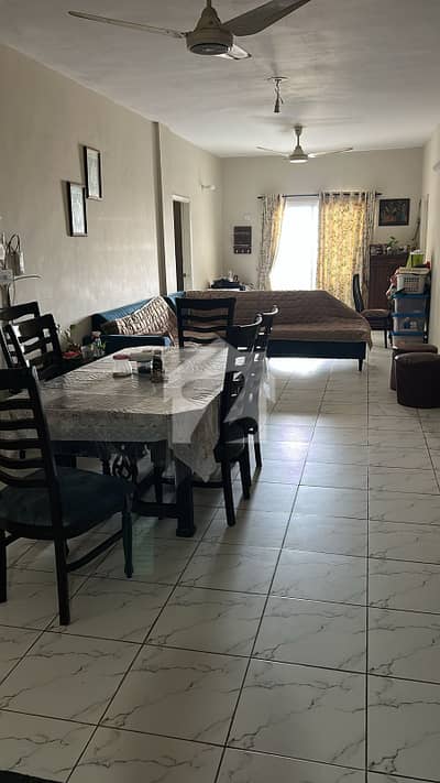 4 Bed D/D Corner Flat for Sale in Gulshan e Iqbal 2200Sq. Ft. 4 Bed D/D Corner Flat for Sale in Gulshan e Iqbal 2200Sq. Ft.