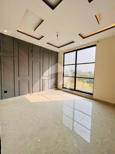 9 Marla Upper Portion For Rent Prime Location In Bankers Avenue Cooperative Housing Society, Bedian Road 9 Marla Upper Portion For Rent Prime Location In Bankers Avenue Cooperative Housing Society, Bedian Road