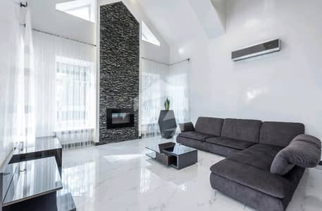 Affordable Flat Of 550 Square Feet Is Available For sale