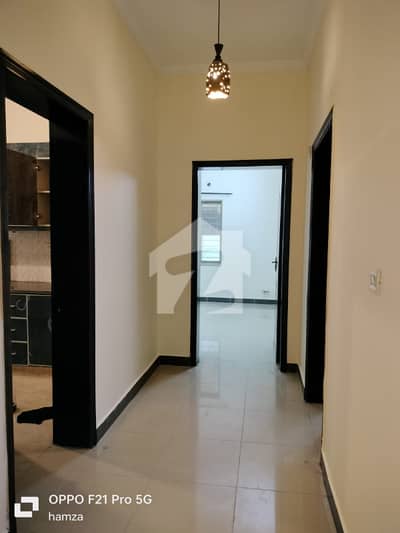 20 MARLA 4 BEDROOM HOUSE AVAILBLE FOR RENT IN ASKARI 11 LAHORE