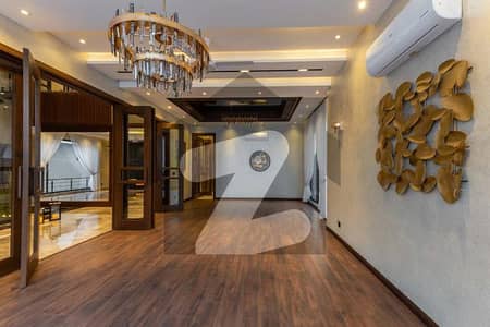DESIRE HOMES OFFERS ELEGANT BUNGALOW FOR SALE ON MOST ATRACTIVE PRICE
