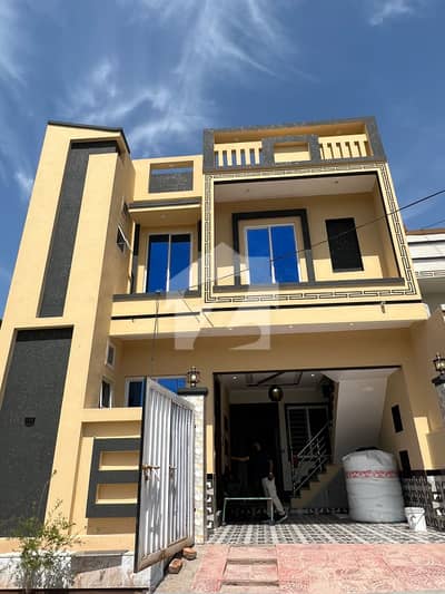 5 MARLA BEAUTIFUL ONE AND HALF STOREY HOUSE For Sale IN Airport Housing Society sector 4 RAWALPINDI
