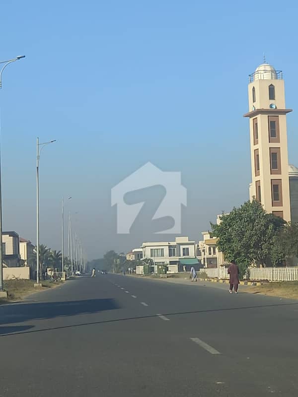 ڈی ایچ اے فیز 7 - بلاک وائے فیز 7,ڈیفنس (ڈی ایچ اے),لاہور میں 1 کنال رہائشی پلاٹ 2.7 کروڑ میں برائے فروخت۔ ڈی ایچ اے فیز 7 - بلاک وائے فیز 7,ڈیفنس (ڈی ایچ اے),لاہور میں 1 کنال رہائشی پلاٹ 2.7 کروڑ میں برائے فروخت۔
