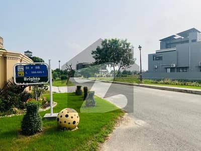 Corner 21 Marla Hot Location Plot Available For Sale In Lake City Sector M-3