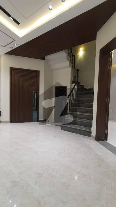 Prominently-Located Upper Portion Available In UET Housing Society For Rent