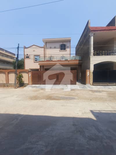 1 kanal lower Portion with sepret gate available in aitchison society