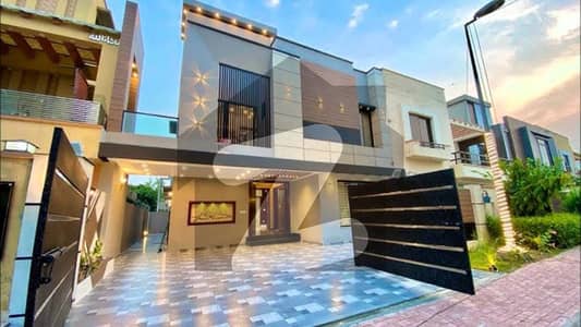 DHA PHASE 4 10 MARLA FULL HOUSE AVAILABLE ON RENT PRIME LOCATION DHA DHA PHASE 4 10 MARLA FULL HOUSE AVAILABLE ON RENT PRIME LOCATION DHA
