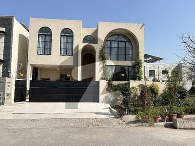 BANKERS AVENUE 9 MARLA BRAND NEW HOUSE FOR SALE