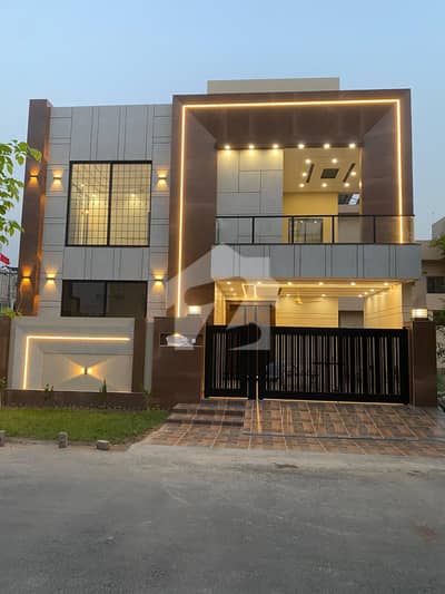 10 MARLA BRAND NEW ULTRA MODERN DESIGN HOUSE FOR SALE 10 MARLA BRAND NEW ULTRA MODERN DESIGN HOUSE FOR SALE