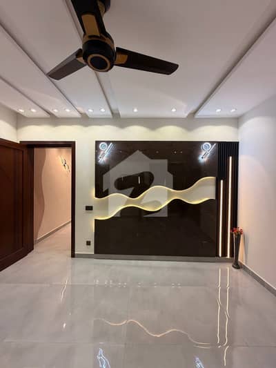 8 MARLA BRAND NEW ULTRA MODERN DESIGN HOUSE FOR RENT IN DHA RAHBER