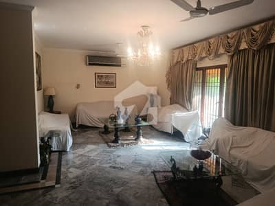 Top Location Kanal Single Storey House Near H Block Market And Park, Mosque Top Location Kanal Single Storey House Near H Block Market And Park, Mosque