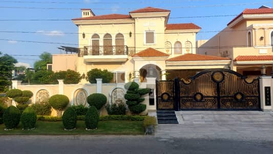 لیک سٹی میڈوز فیز 1 لیک سٹی میڈوز,لاہور میں 3 کمروں کا 1 کنال مکان 6.25 کروڑ میں برائے فروخت۔