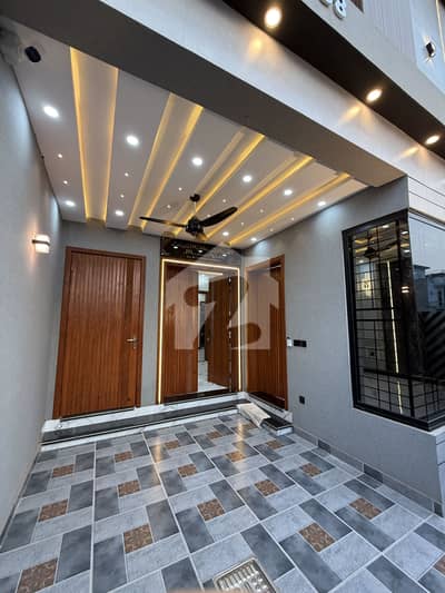 5 MARLA FULL HOUSE AVAILABLE FOR RENT IN CENTRAL PARK HOUSING SCHEME LAHORE 5 MARLA FULL HOUSE AVAILABLE FOR RENT IN CENTRAL PARK HOUSING SCHEME LAHORE