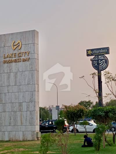 5 Marla Commercial Grounf floor+ mezzanine Ideal Location Available For Rent In Business Bay Lake City