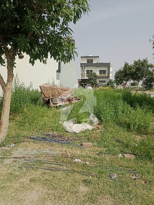ای ۔ 18 اسلام آباد میں 5 مرلہ رہائشی پلاٹ 55.0 لاکھ میں برائے فروخت۔ ای ۔ 18 اسلام آباد میں 5 مرلہ رہائشی پلاٹ 55.0 لاکھ میں برائے فروخت۔