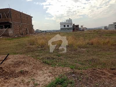 ای ۔ 18 اسلام آباد میں 5 مرلہ رہائشی پلاٹ 48.0 لاکھ میں برائے فروخت۔