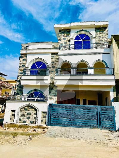 Corner Double Storey House Very Ideal Prime Location For Sale