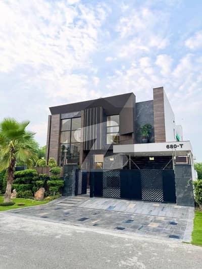 10 Marla Brand New Modern House For Sale
