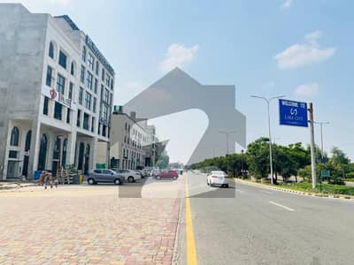 لیک سٹی رائیونڈ روڈ,لاہور میں 8 مرلہ کمرشل پلاٹ 18.0 کروڑ میں برائے فروخت۔